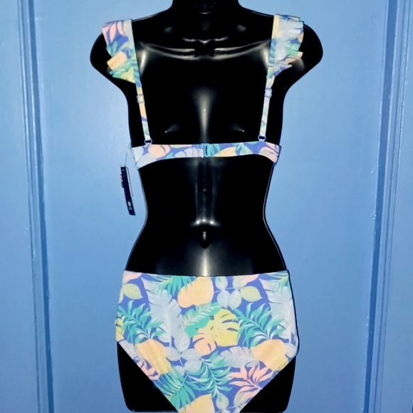 No Boundaries Floral Swimsuit - Picture 3 of 5
